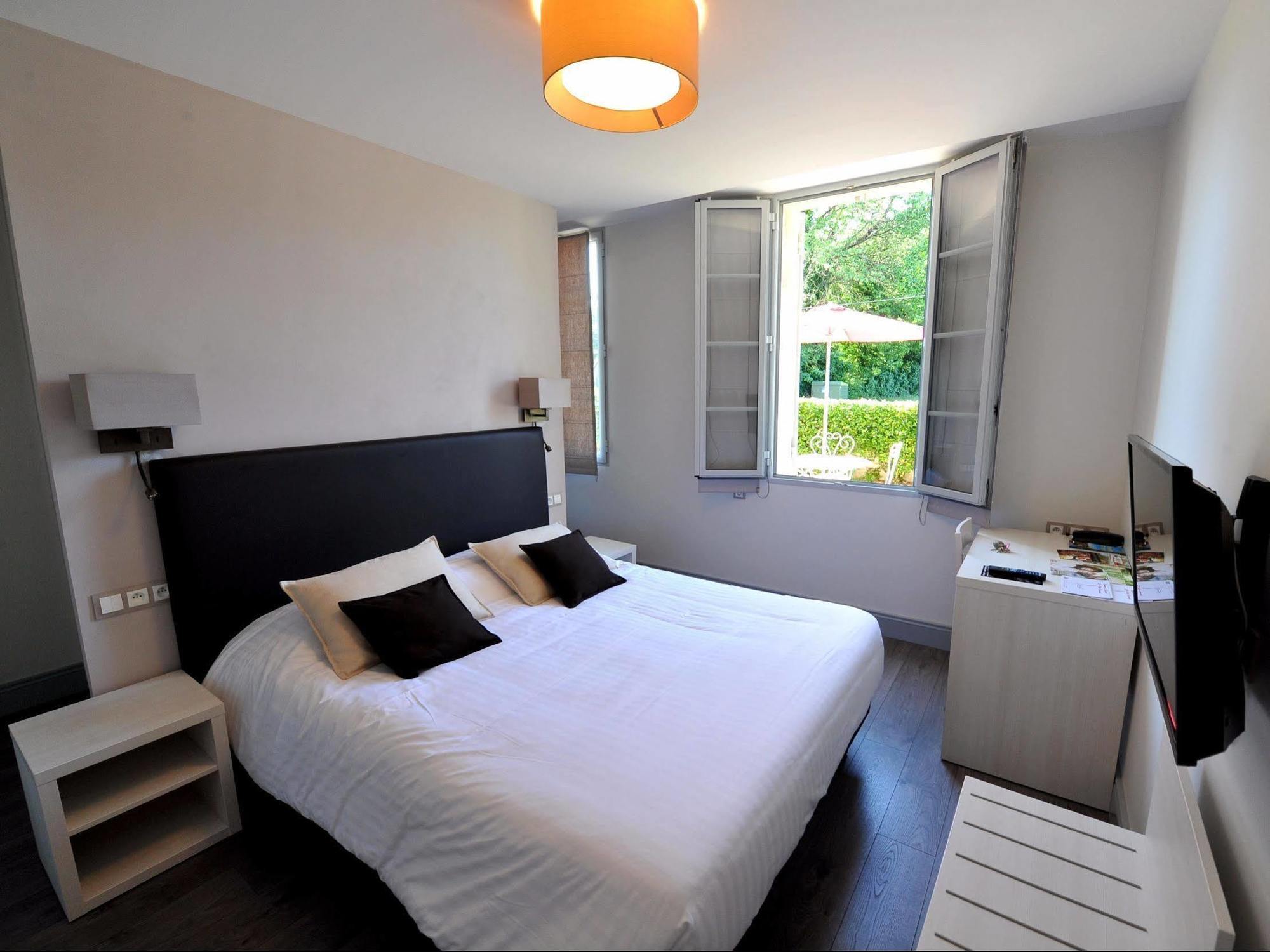 Logis- Hotel Spa Restaurant L'Epicurial Saint-Pey-de-Castets Ngoại thất bức ảnh